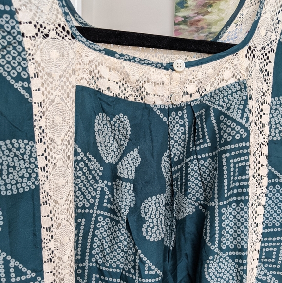 Like New BCBGMAXAZRIA Silk Lace Trim Top - Picture 6 of 14